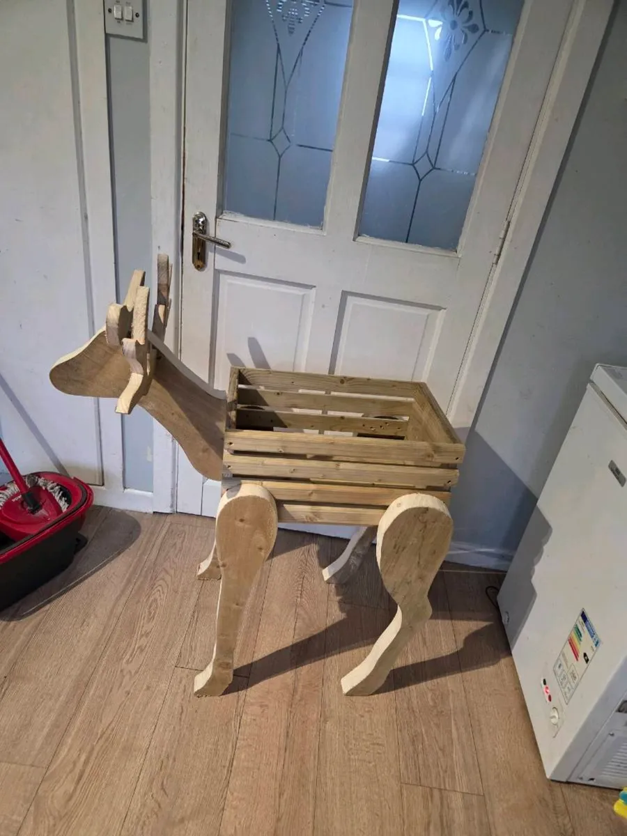 Reindeer Planter - Image 1