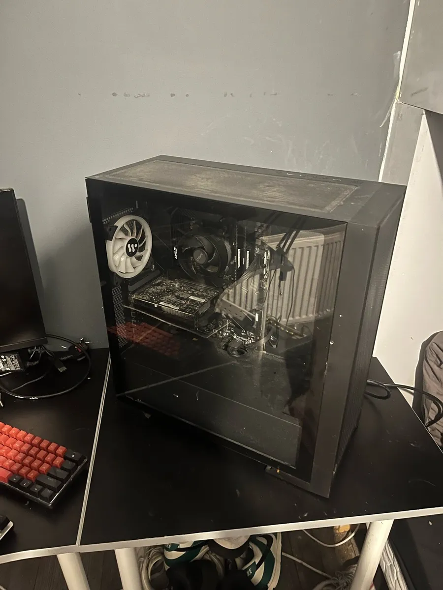 Full gaming setup - Image 2
