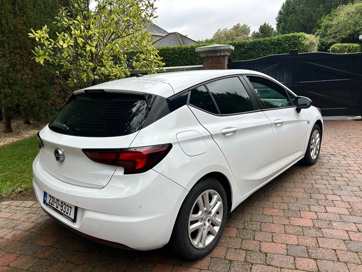 221 Opel Astra Van New Doe Tax 2/27 Just serviced - Image 3