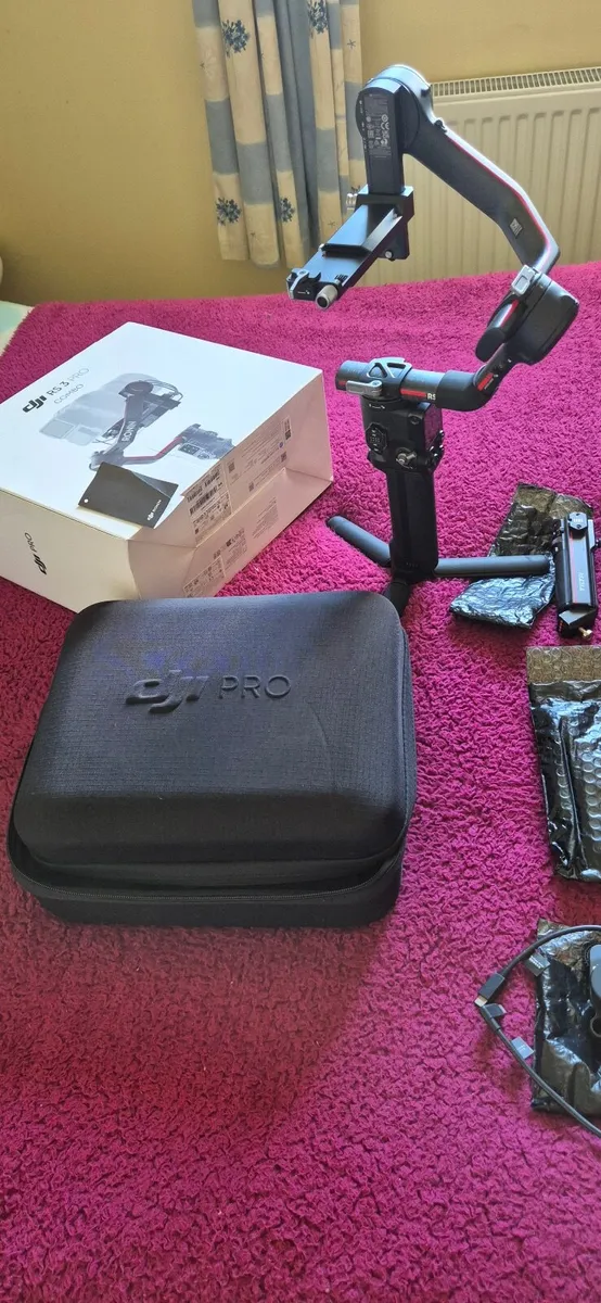DJI Ronin RS3 Pro Combo Gimbal - Like new - Image 1