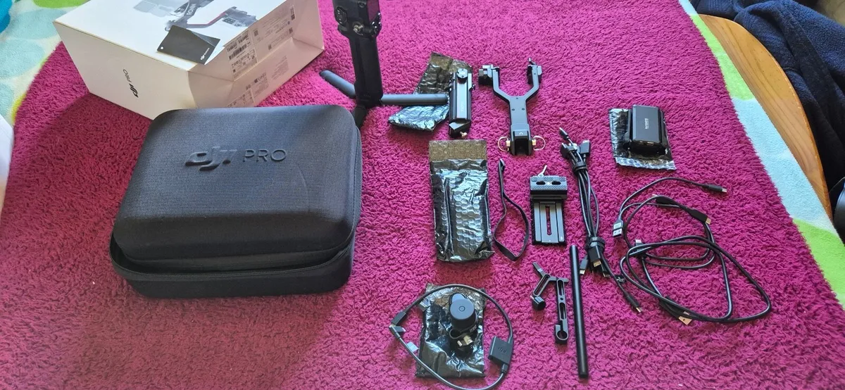 DJI Ronin RS3 Pro Combo Gimbal - Like new - Image 2