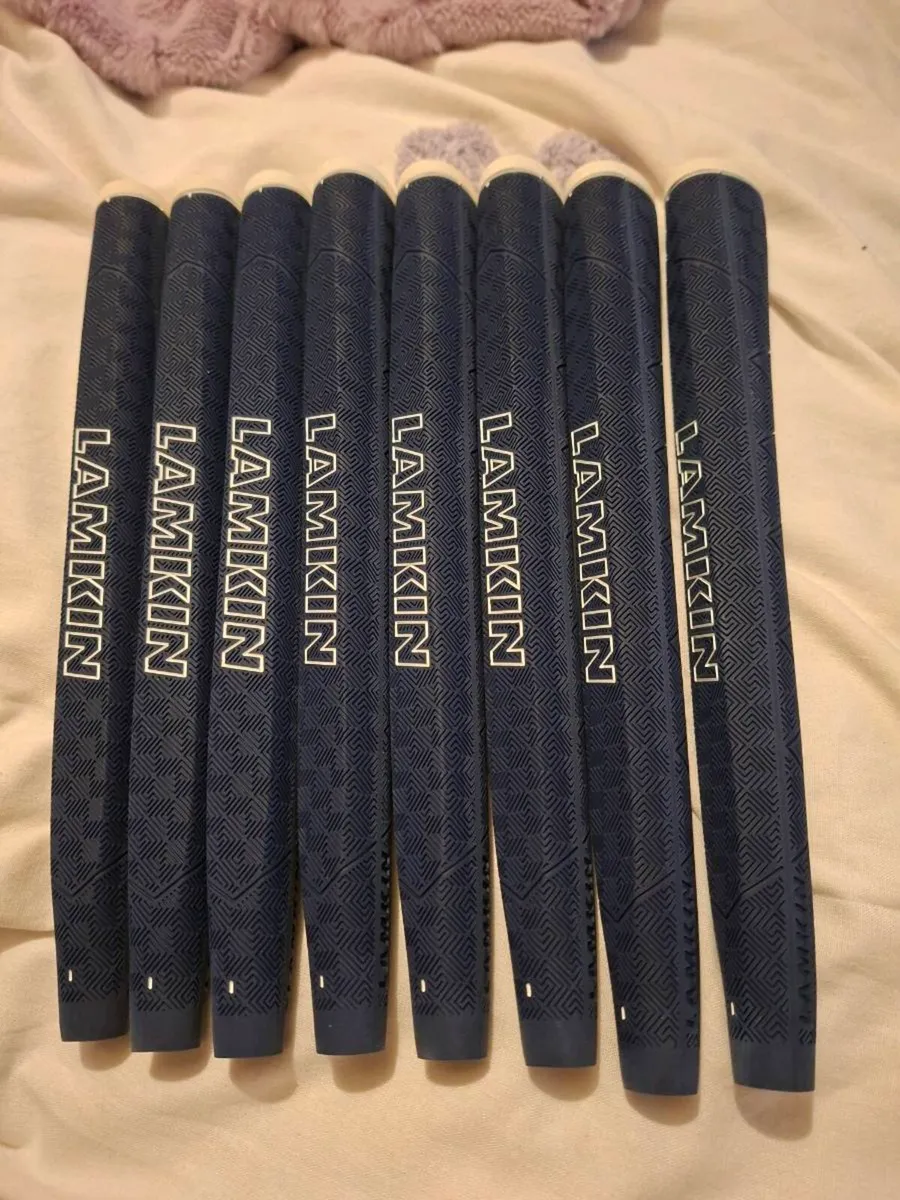 8 x New Putter Grips - Image 1