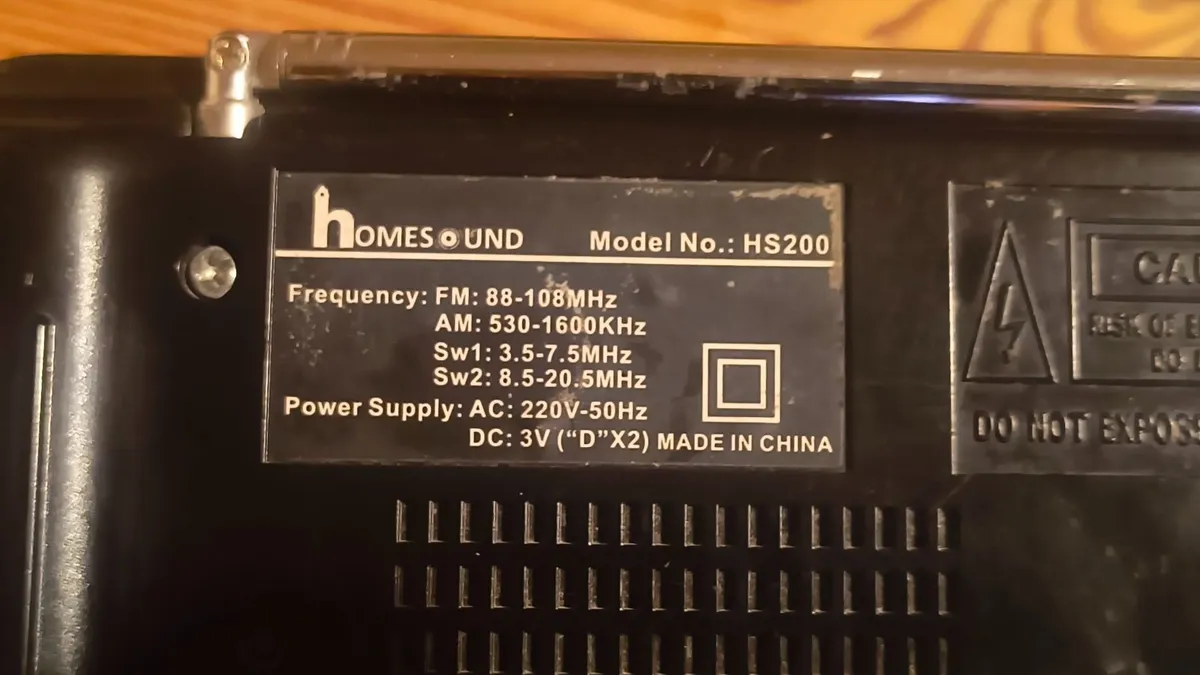 Fm radio Portable quad-band - Image 2