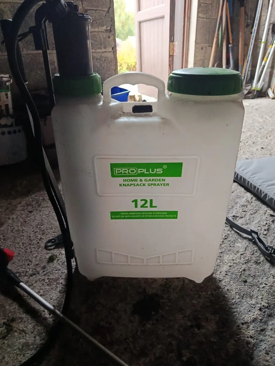 ProPlus 12L Home & Garden Knapsack Sprayer - Image 1