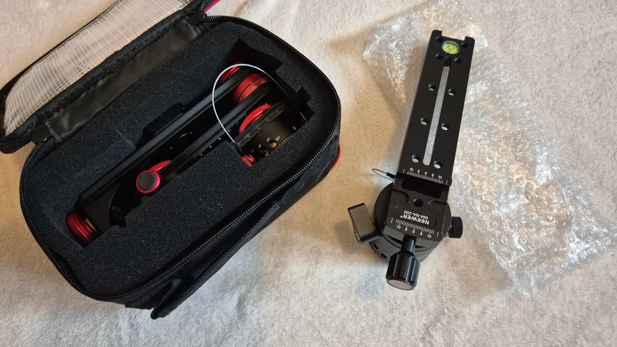 Two K & F Concept Tripods with 2 Panoramic Heads - Image 3