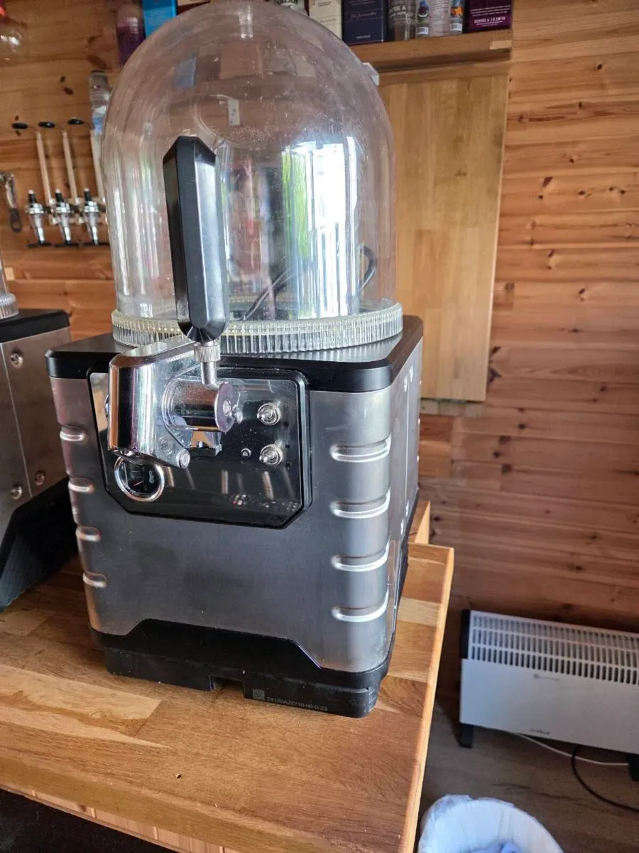 Blade beer machine - Image 1