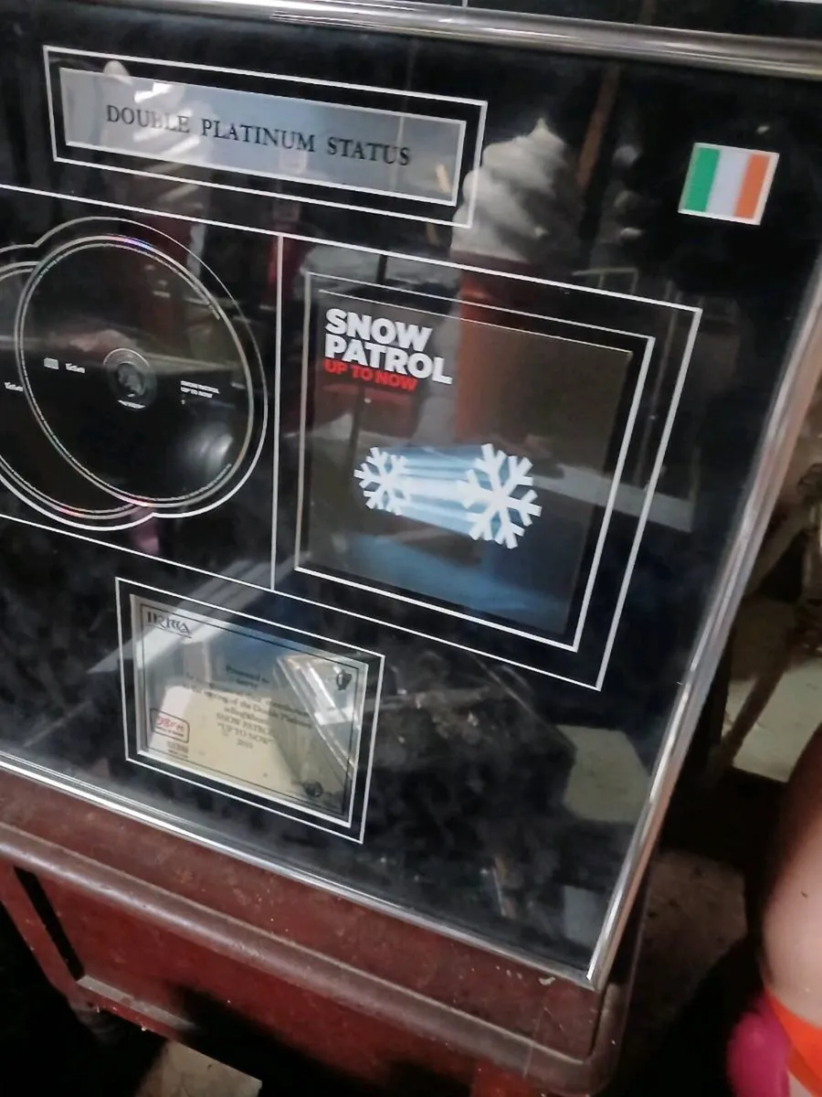 Snow patrol double platinum award - Image 1