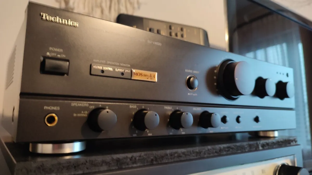 Technics SU-VX620 Amplifier.GenuineRemote.LikeNew - Image 1
