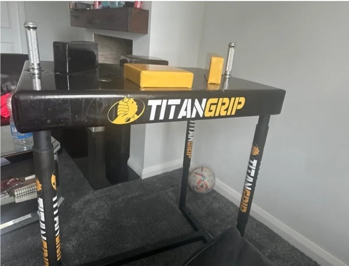 TitanGrip Professional Arm Wrestling Table - Image 2