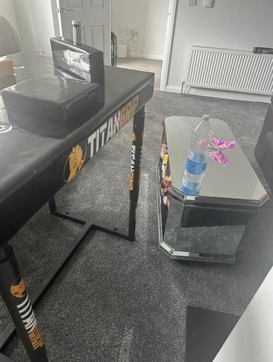 TitanGrip Professional Arm Wrestling Table - Image 3