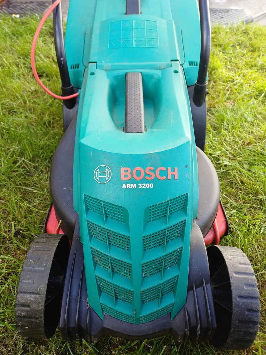 Electric Lawn Mow   Bosch ARM 3200 - Image 2