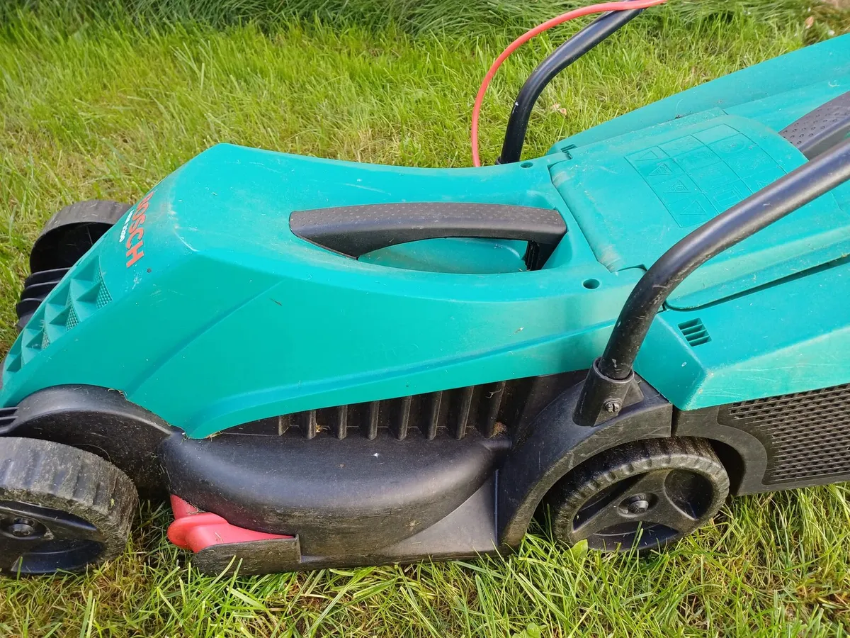 Electric Lawn Mow   Bosch ARM 3200 - Image 3