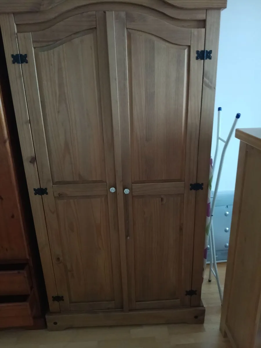 Wardrobe - Image 2