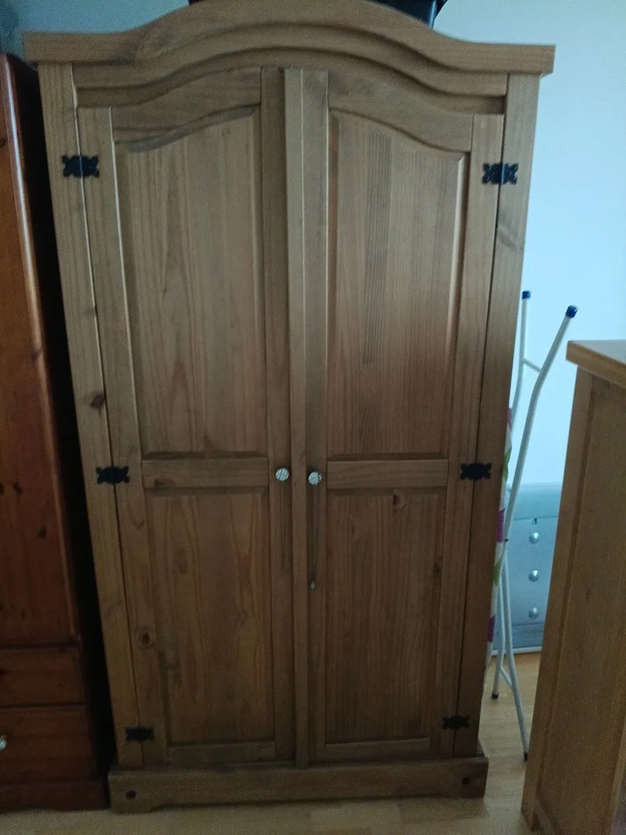 Wardrobe - Image 2