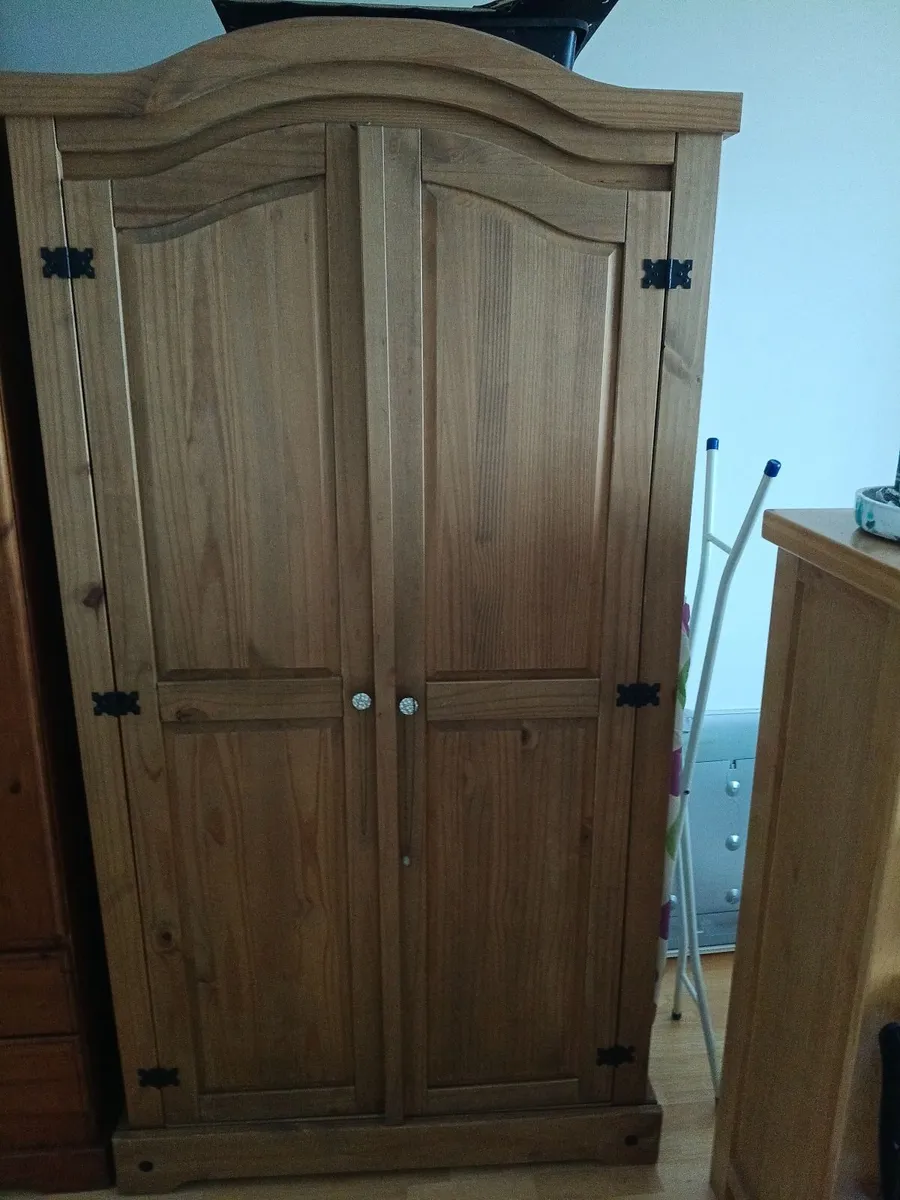 Wardrobe - Image 3