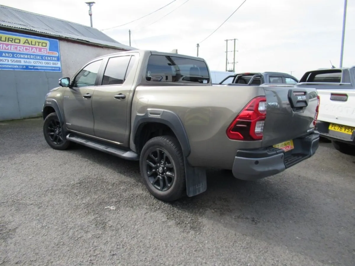 2.8 D-4D-h Invincible X Pickup 4dr Diesel Hybrid A - Image 2