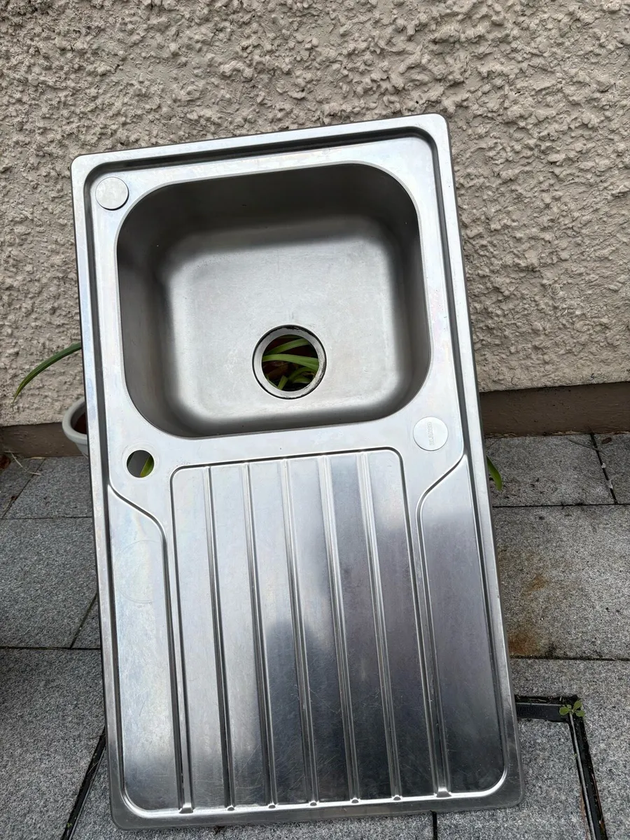 Kitchen sink - Image 2