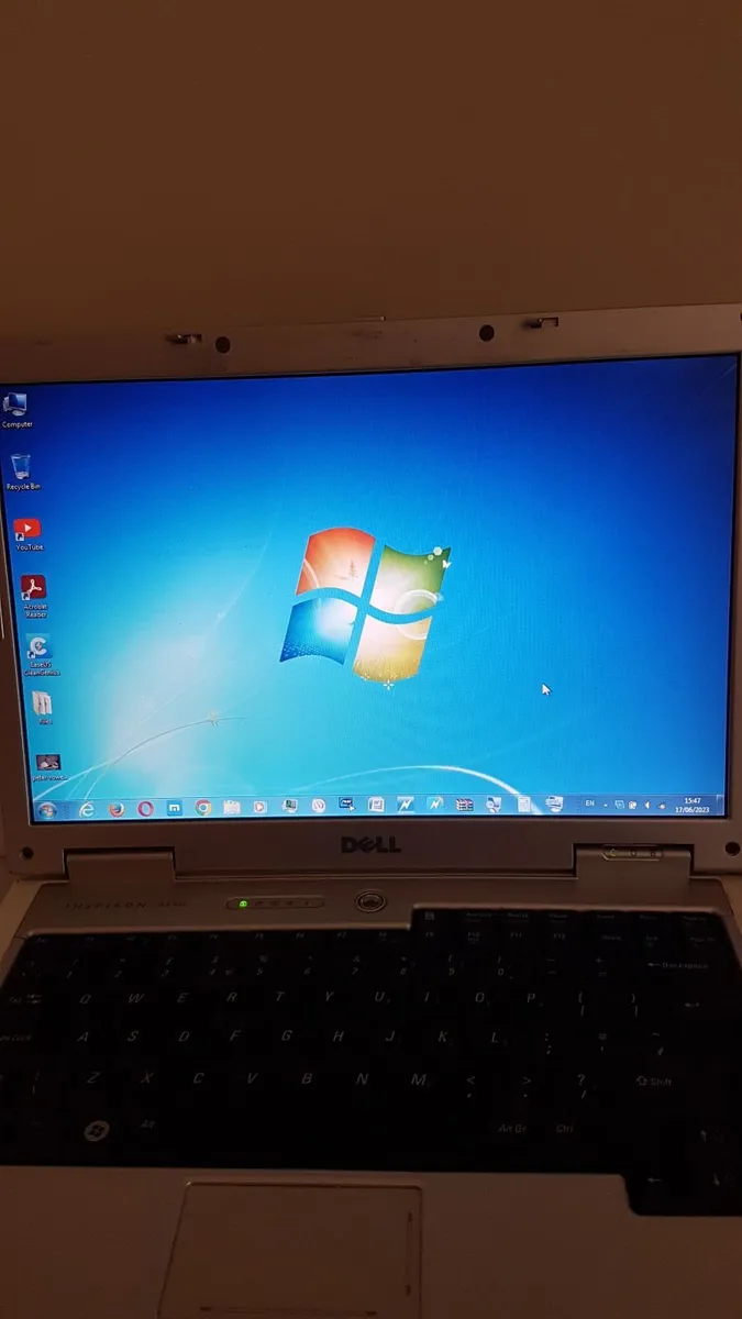 Laptop DELL - ULTRA FAST - SSD - Win 7 ULTI - Image 1