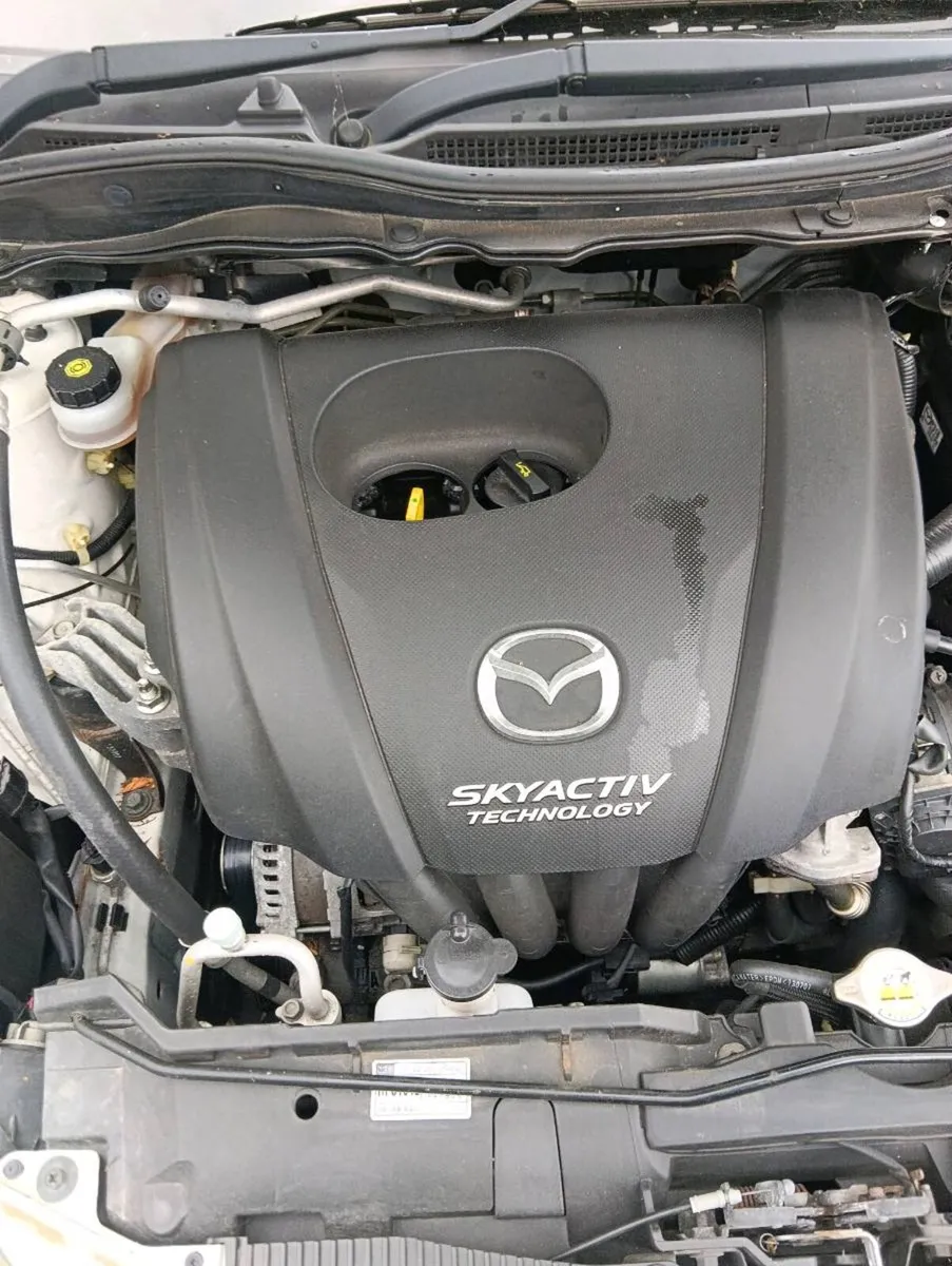Breaking Mazda damio 2013 petrol - Image 3