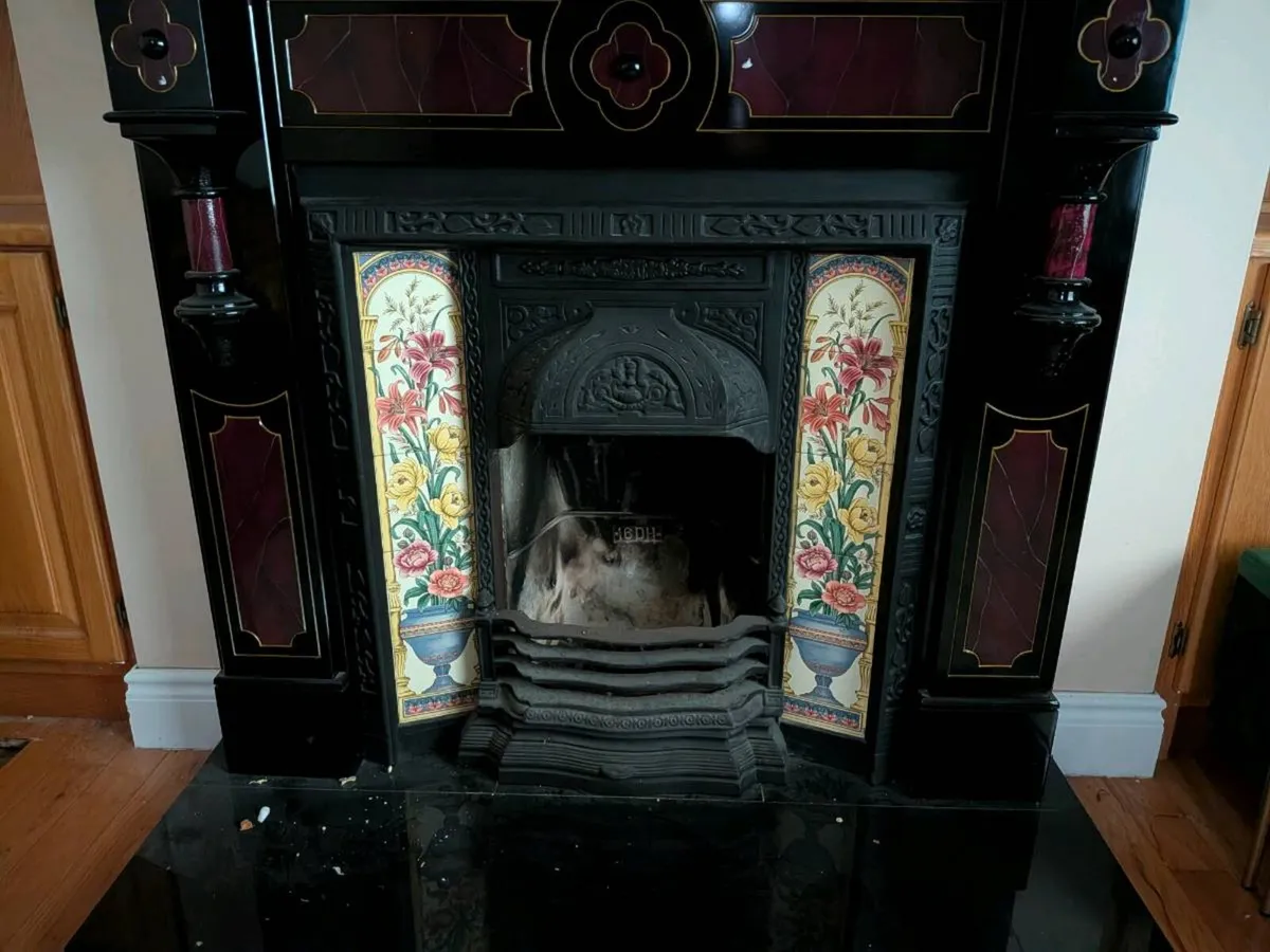 Antique fireplace & fireplace set - Image 1