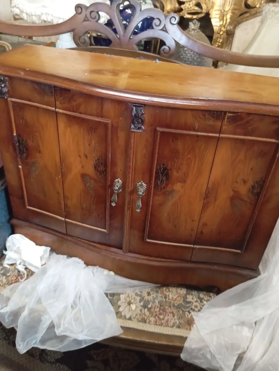 Antique burr walnut - Image 1