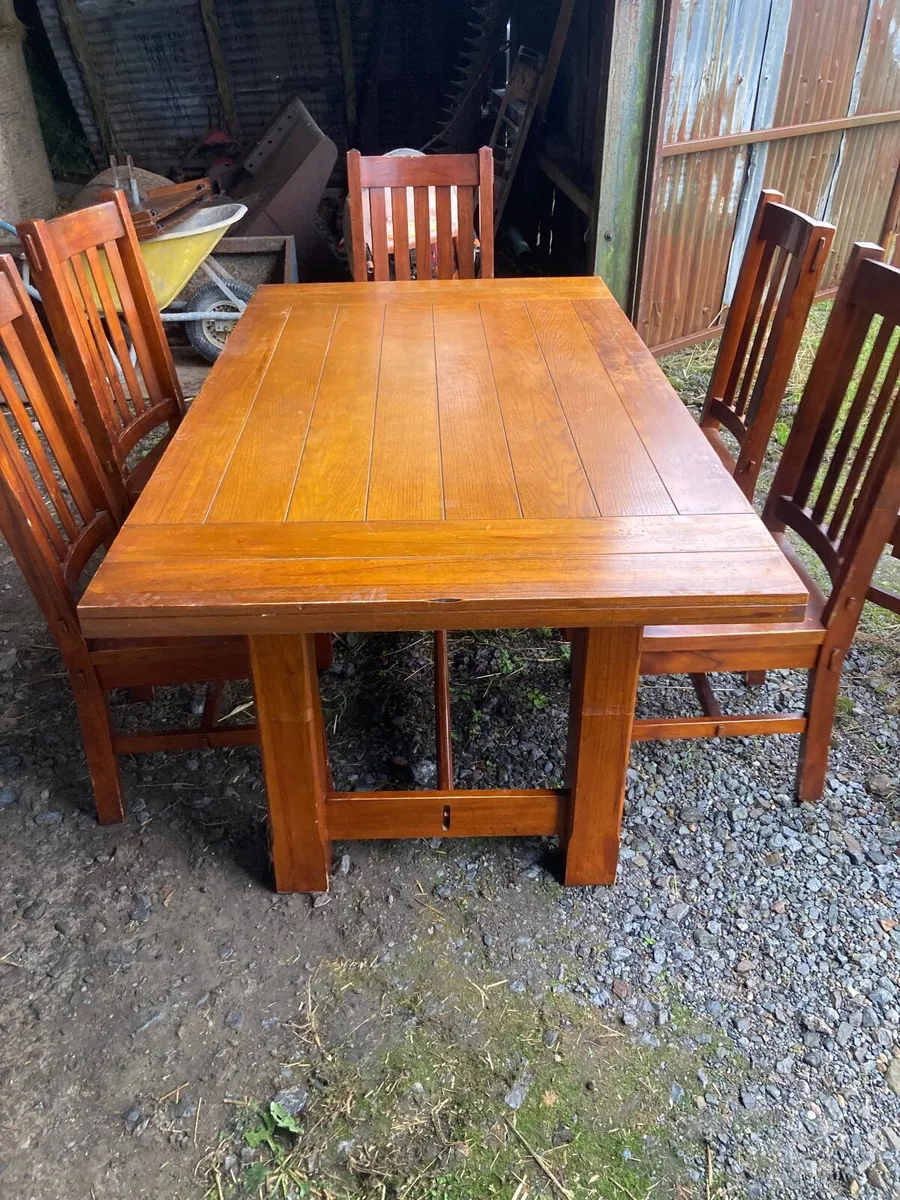 Table & Chairs - Image 2