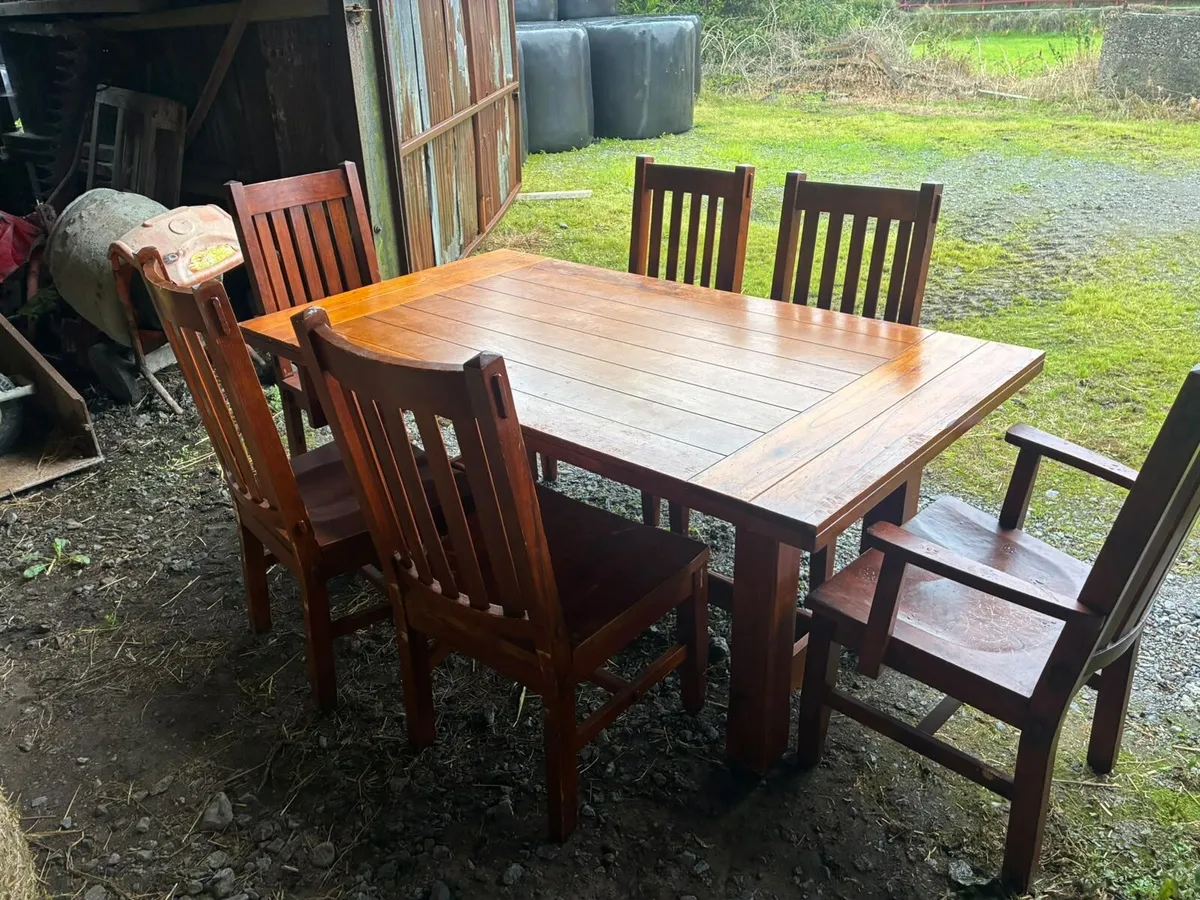 Table & Chairs - Image 3