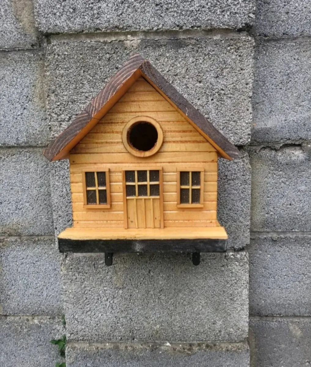 Bird house - Image 1