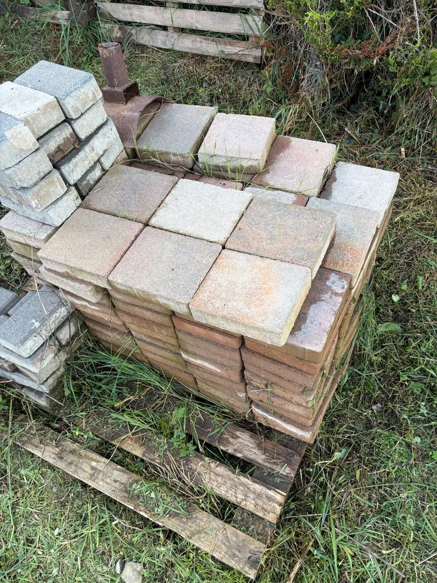 new patio bricks blocks €100 - Image 2