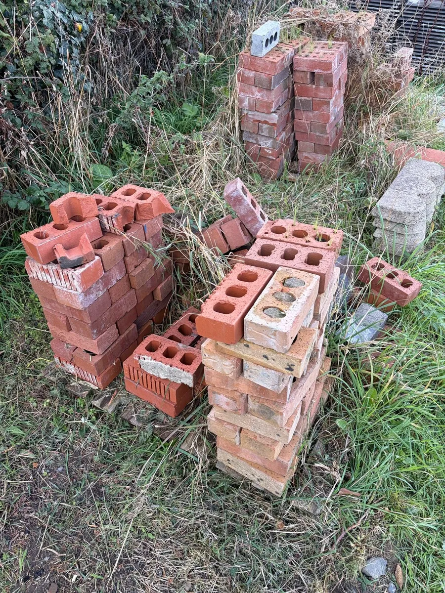 red bricks €50 bundle - Image 1
