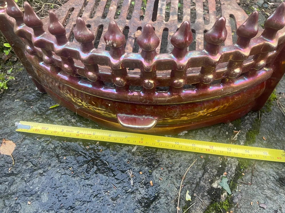 Fire grate and front - Image 2