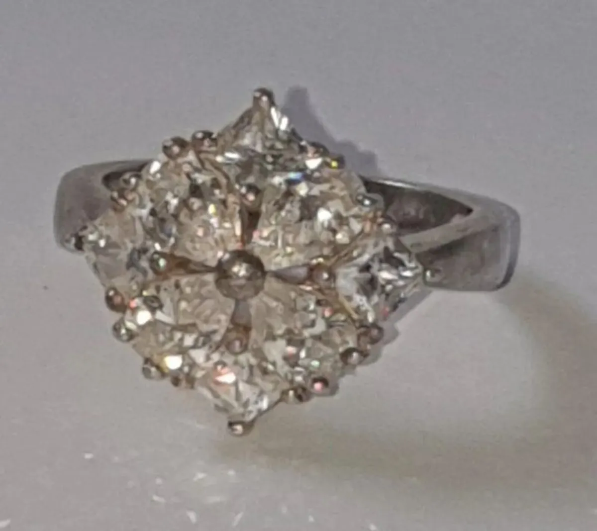 Pristine Vintage Silver & White Sapphire Ring - Image 2