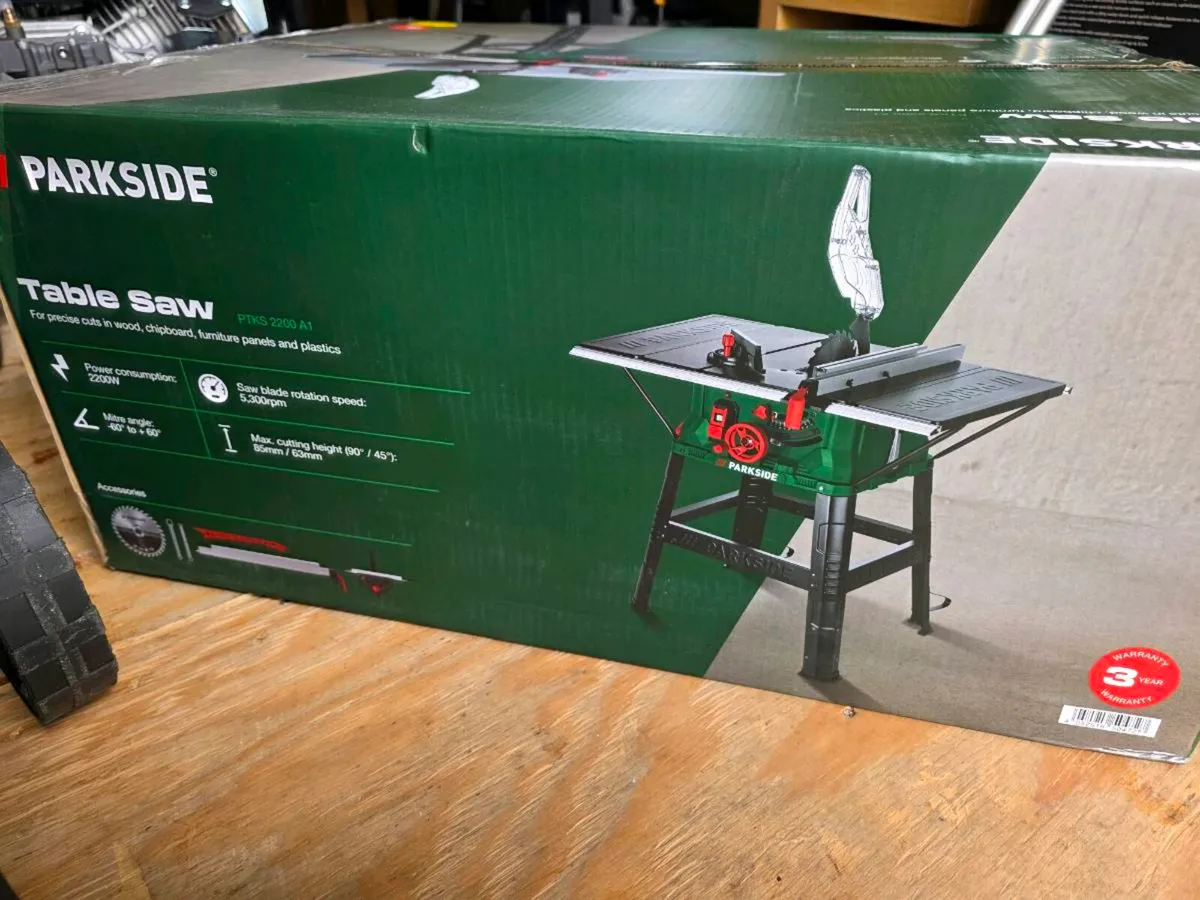 2200W Table Saw - Image 1