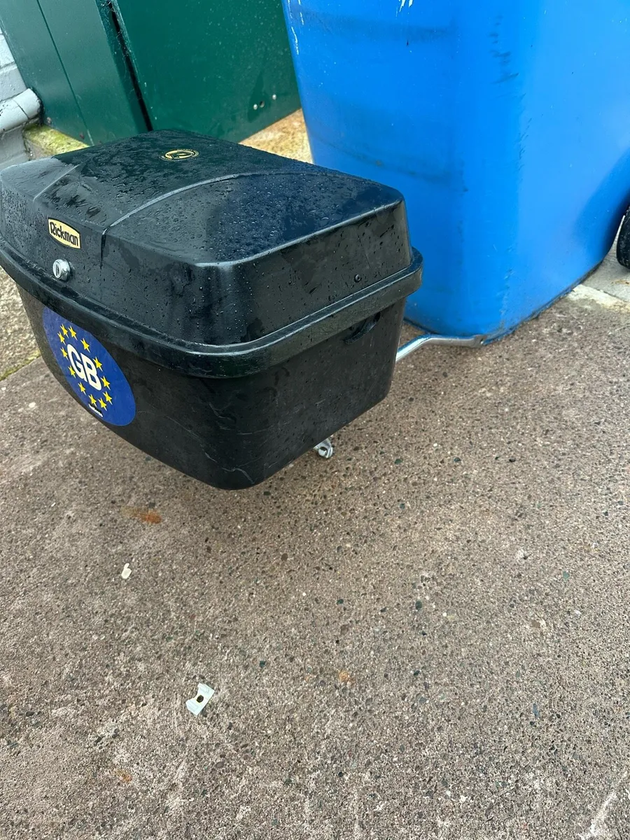 Honda C90 Cub Rack & Box - Image 2