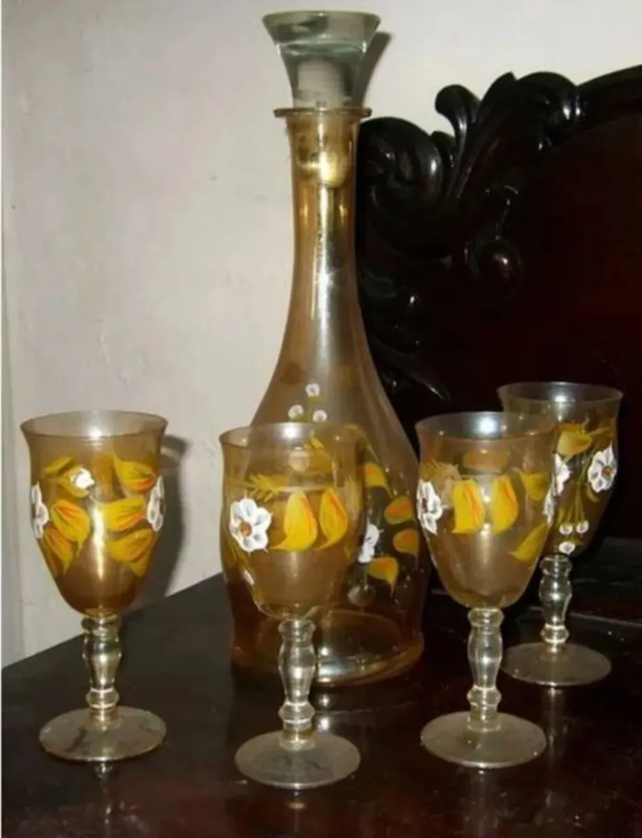 Vintage Bohemian Amber Glass Decanter & 4 Glasses - Image 4