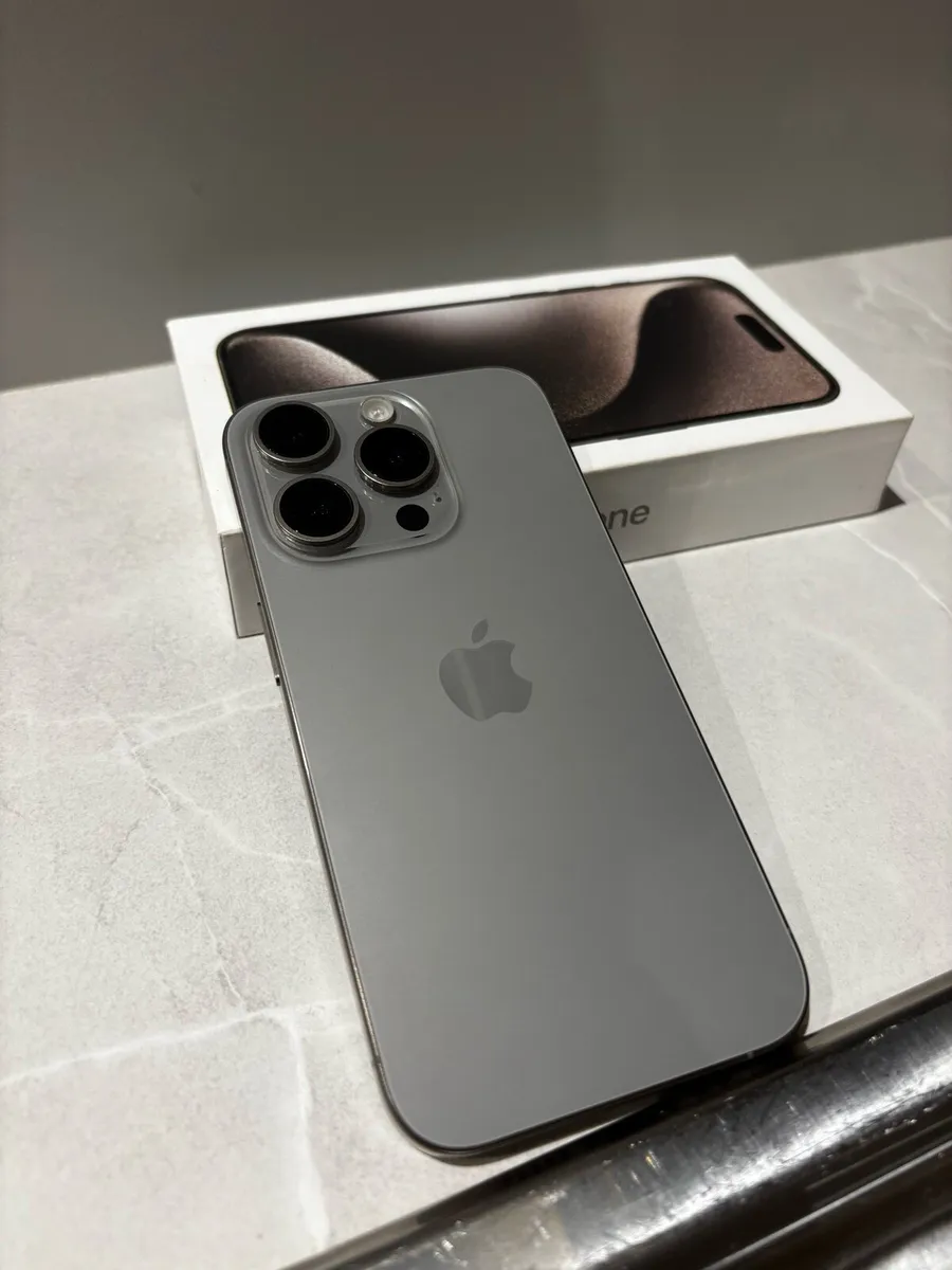Iphone 15 Pro - 128gb - Natural Titanium - Image 3