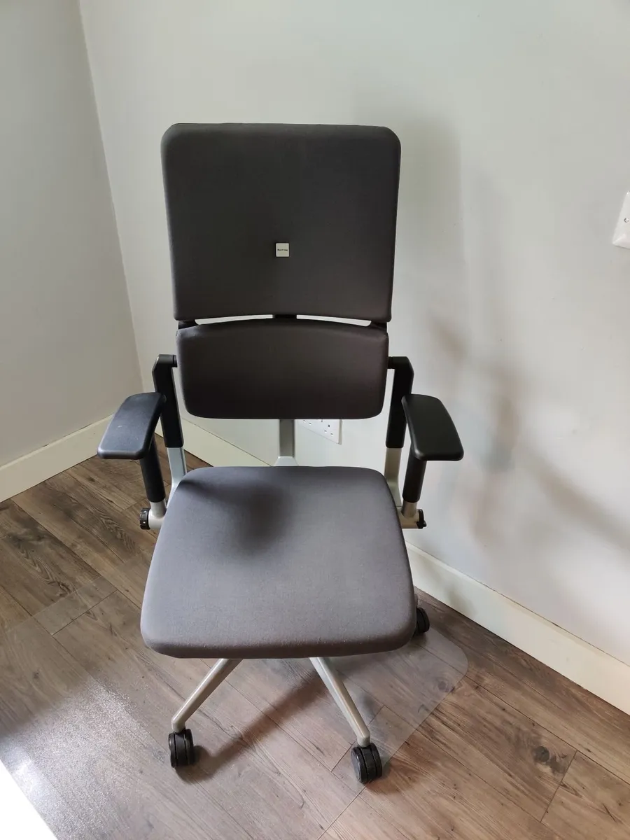 Steelcase office chair - Image 3