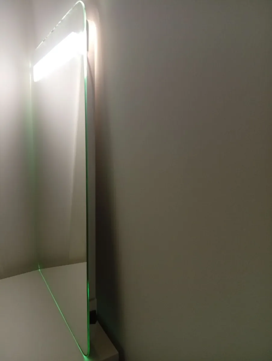 Modern Quality Bathroom mirror with Led light - Image 2