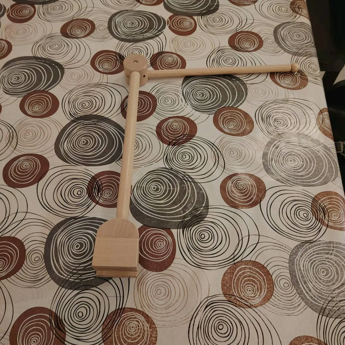 Cot mobile arm