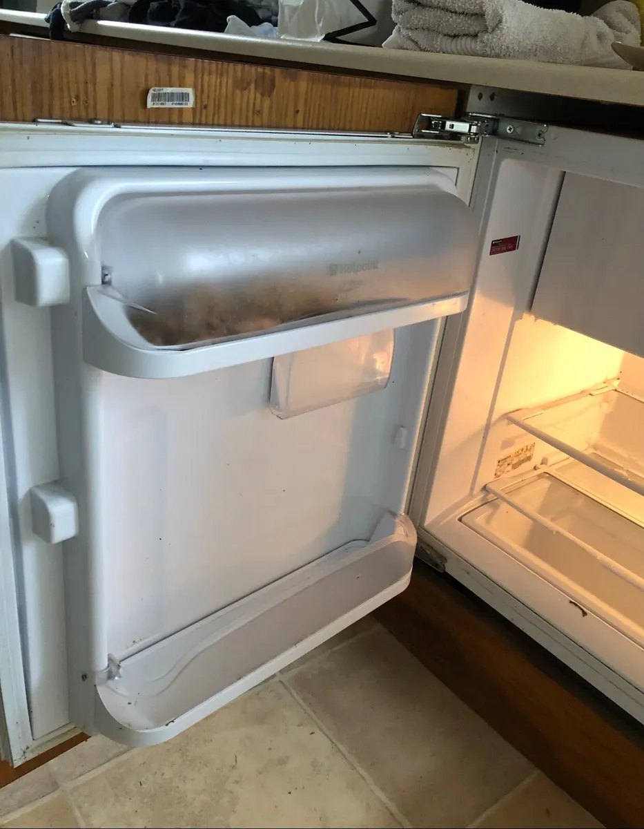 Under counter Fridge - Image 3