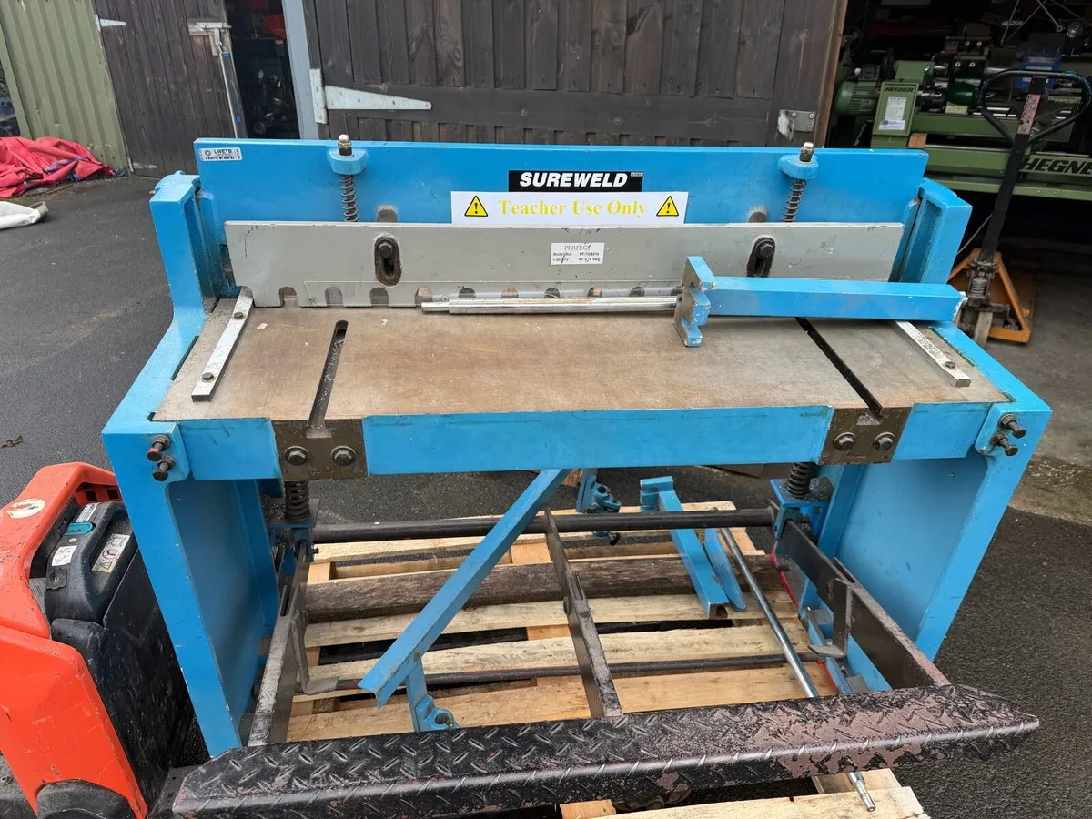 Ex school metal work machines - Image 1