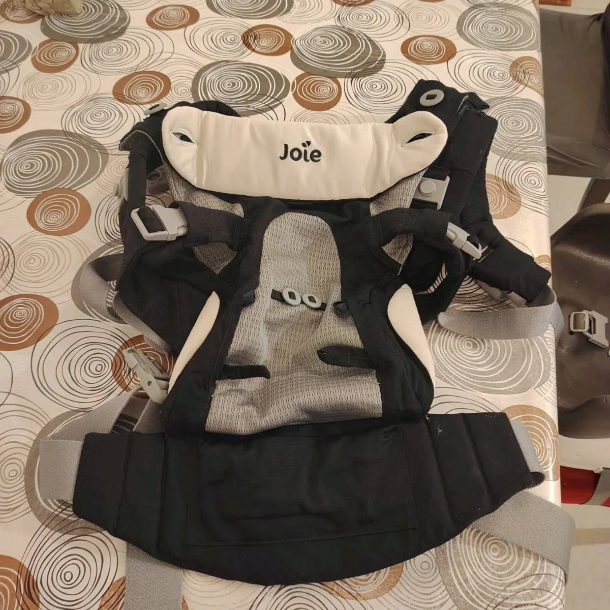 Baby carrier - Image 2