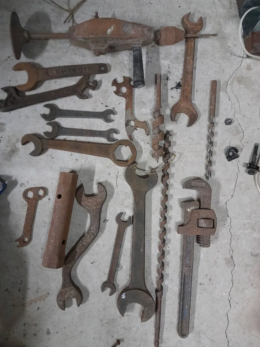 Old vintage tools - Image 1