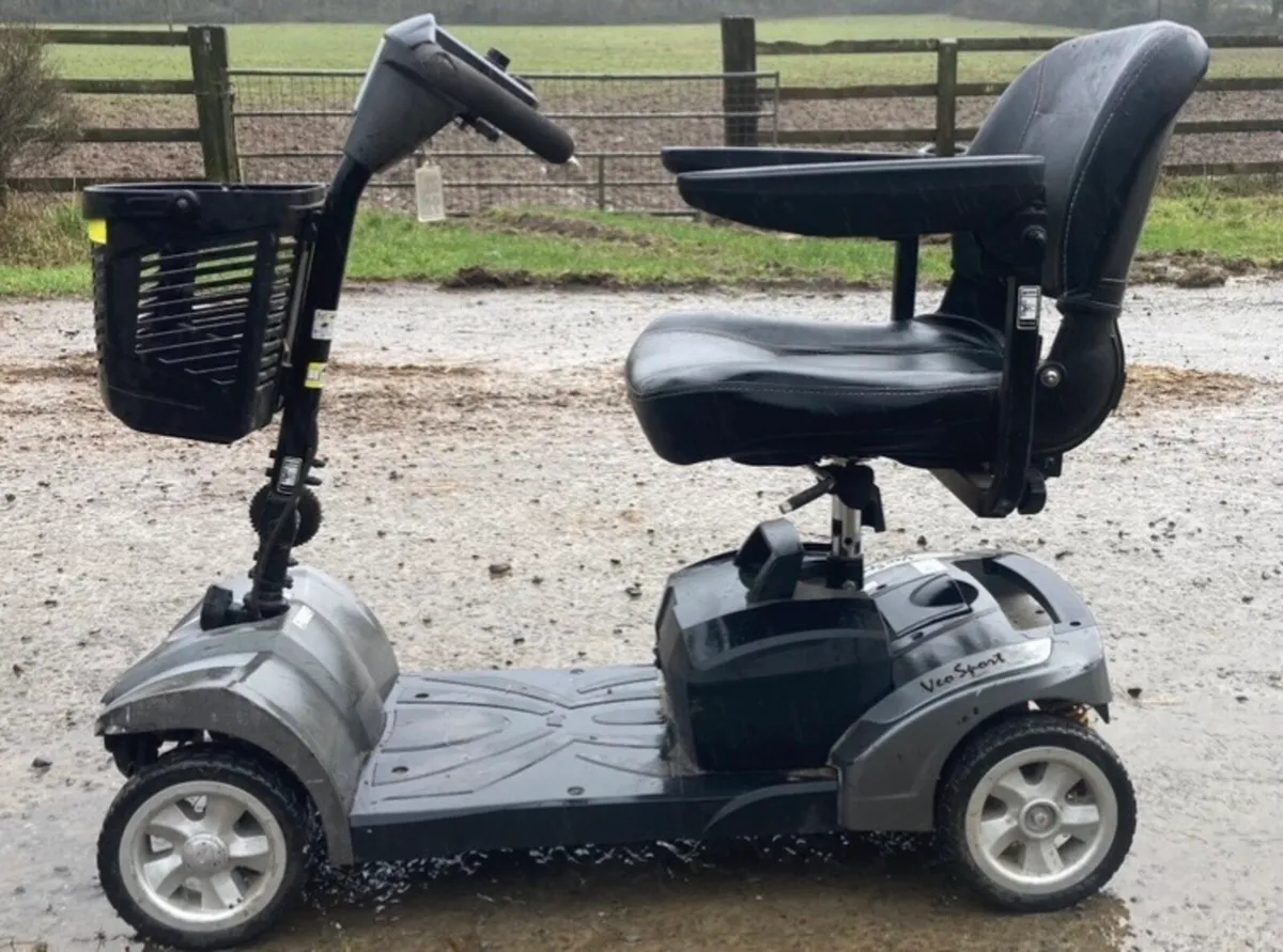 Mobility scooter - Image 1