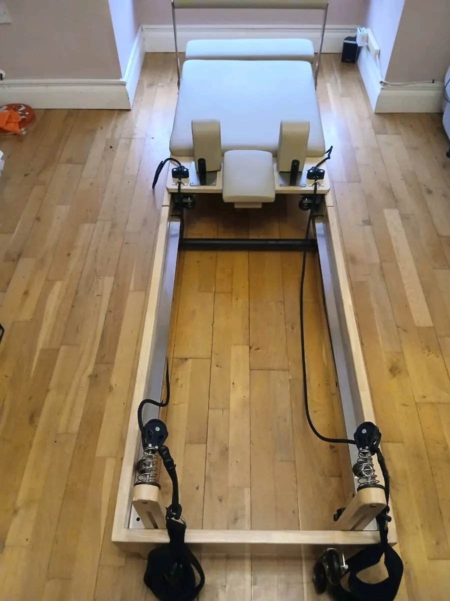 Flexera Folding Pilates Reformer - Image 3