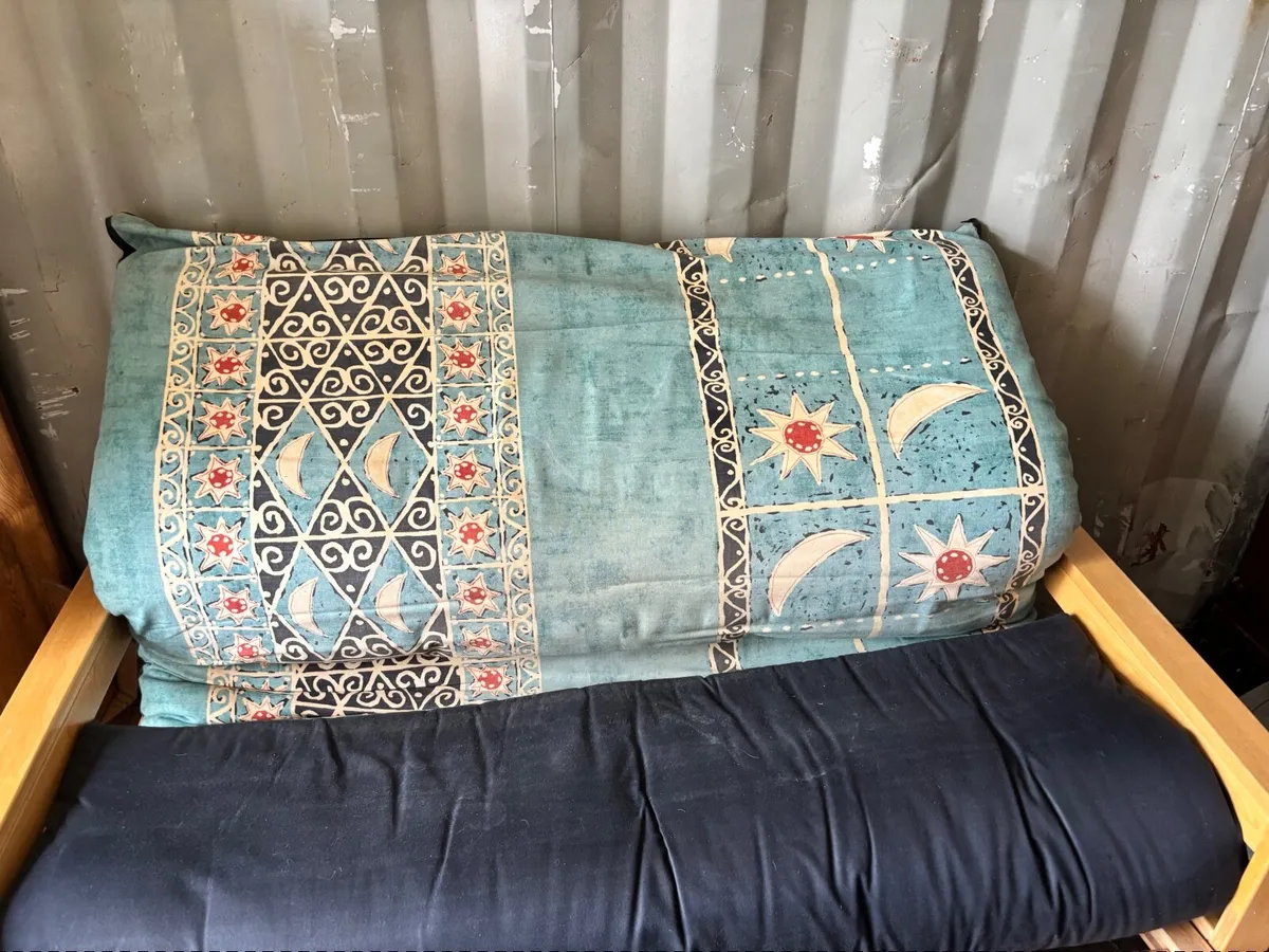 Futon - Image 1