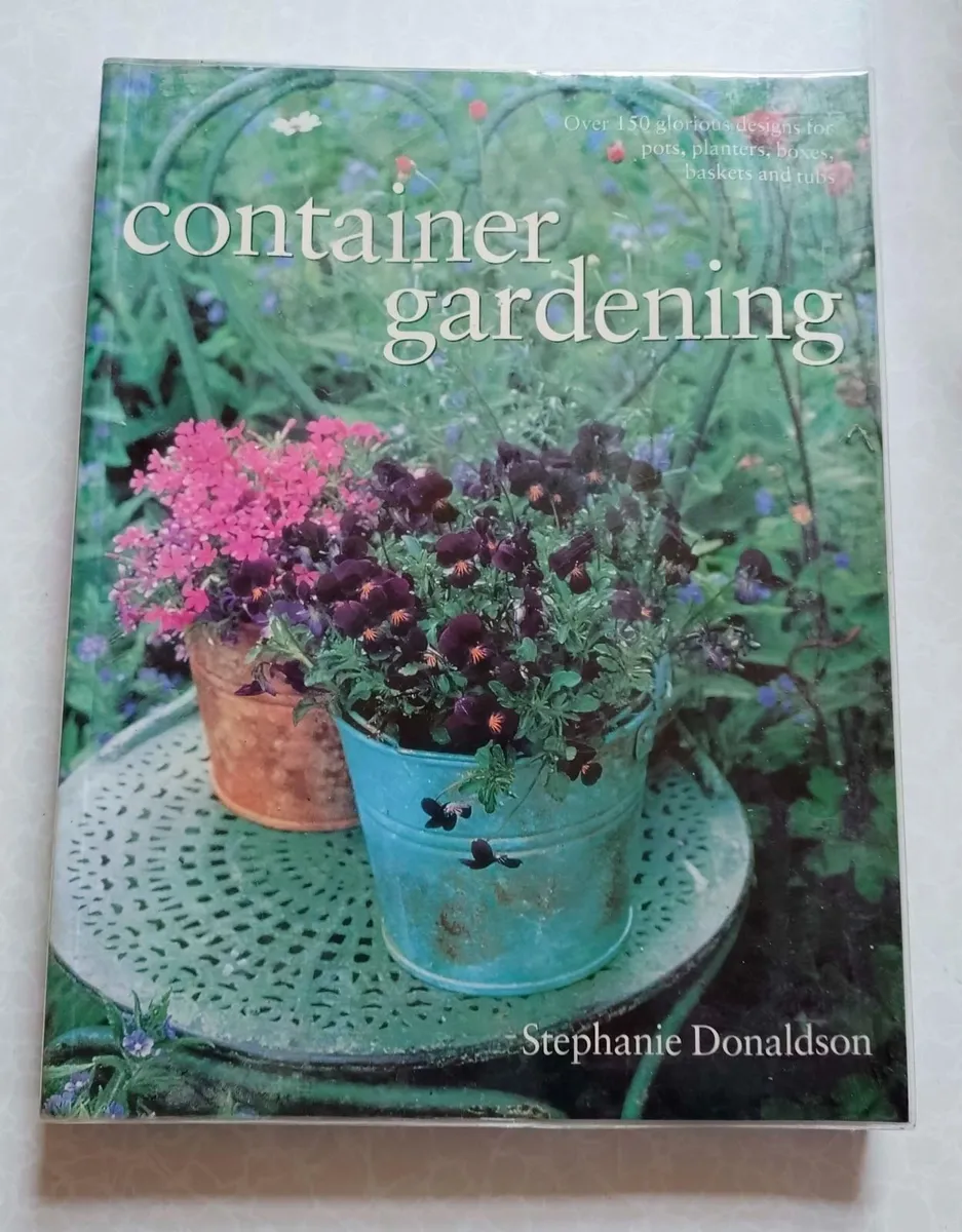 MORE GARDENING BOOKS (USED). - Image 1