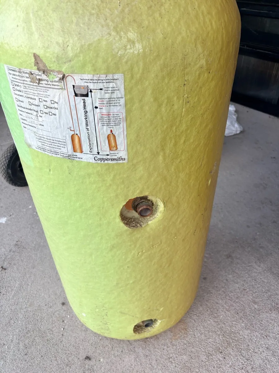 Copper cylinder - Image 1