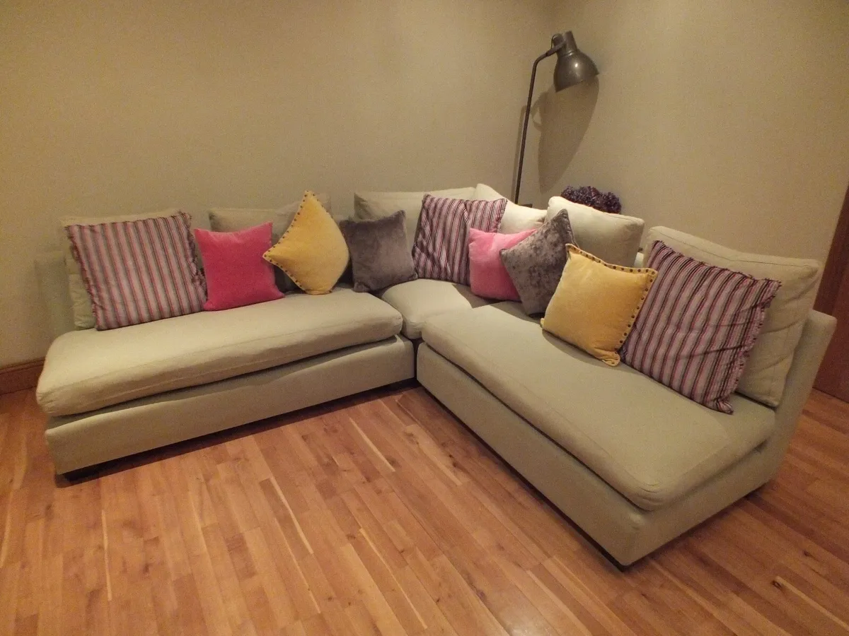 Corner Couch - Image 2