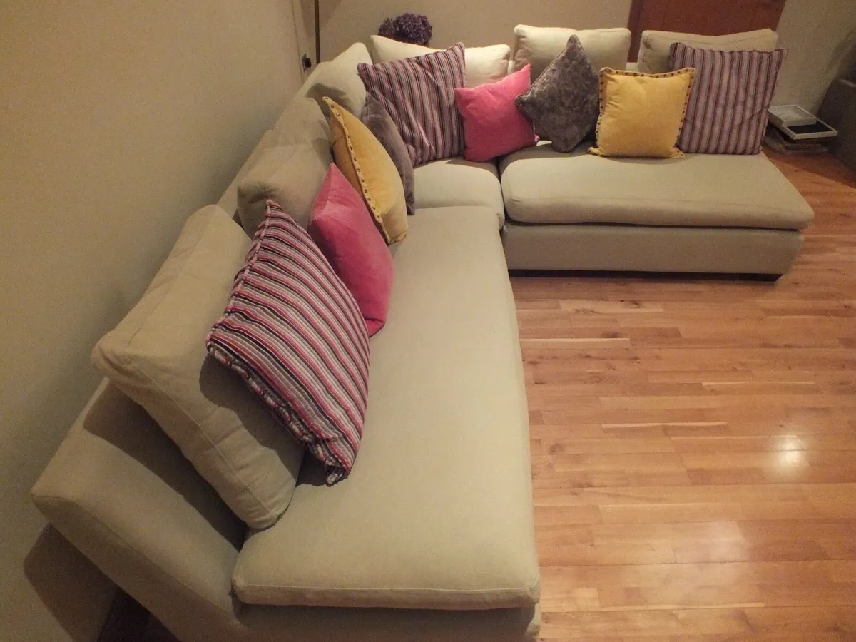 Corner Couch - Image 4